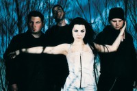 /album/evanescence-pelobrasil/ev2-fallen-1800x1200-jpg/